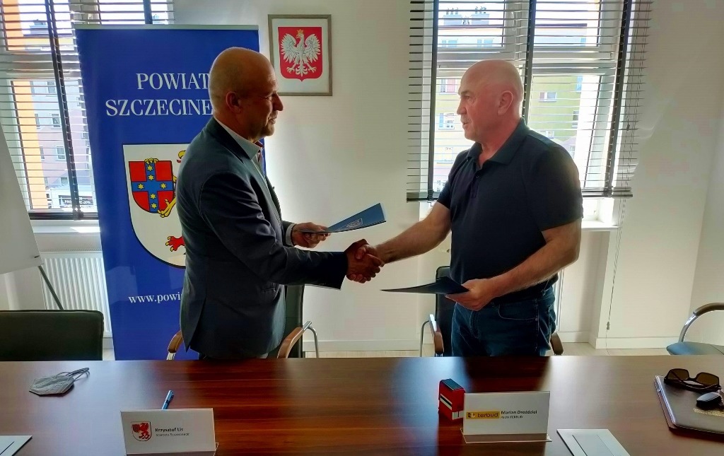 Zdjęcie do Umowa na budowę drogi na Osiedlu Świątki podpisana