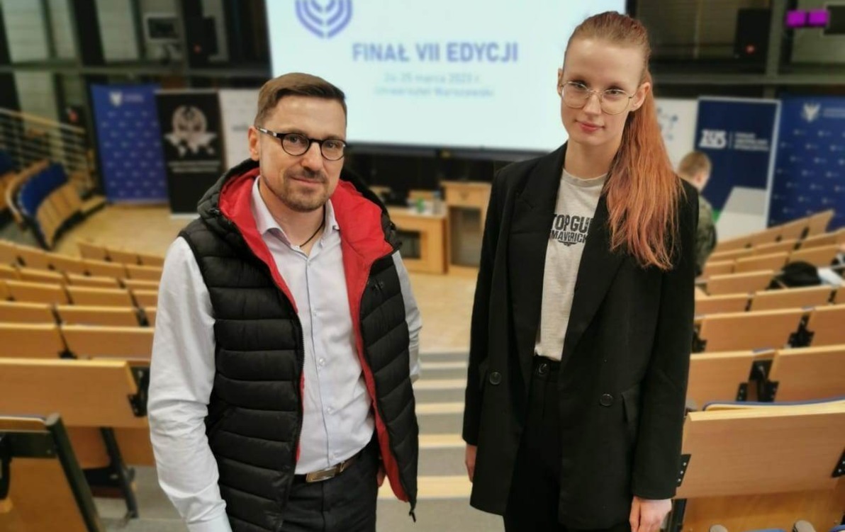 Zdjęcie do Uczennica I LO zna się na bezpieczeństwie i obronności&hellip;