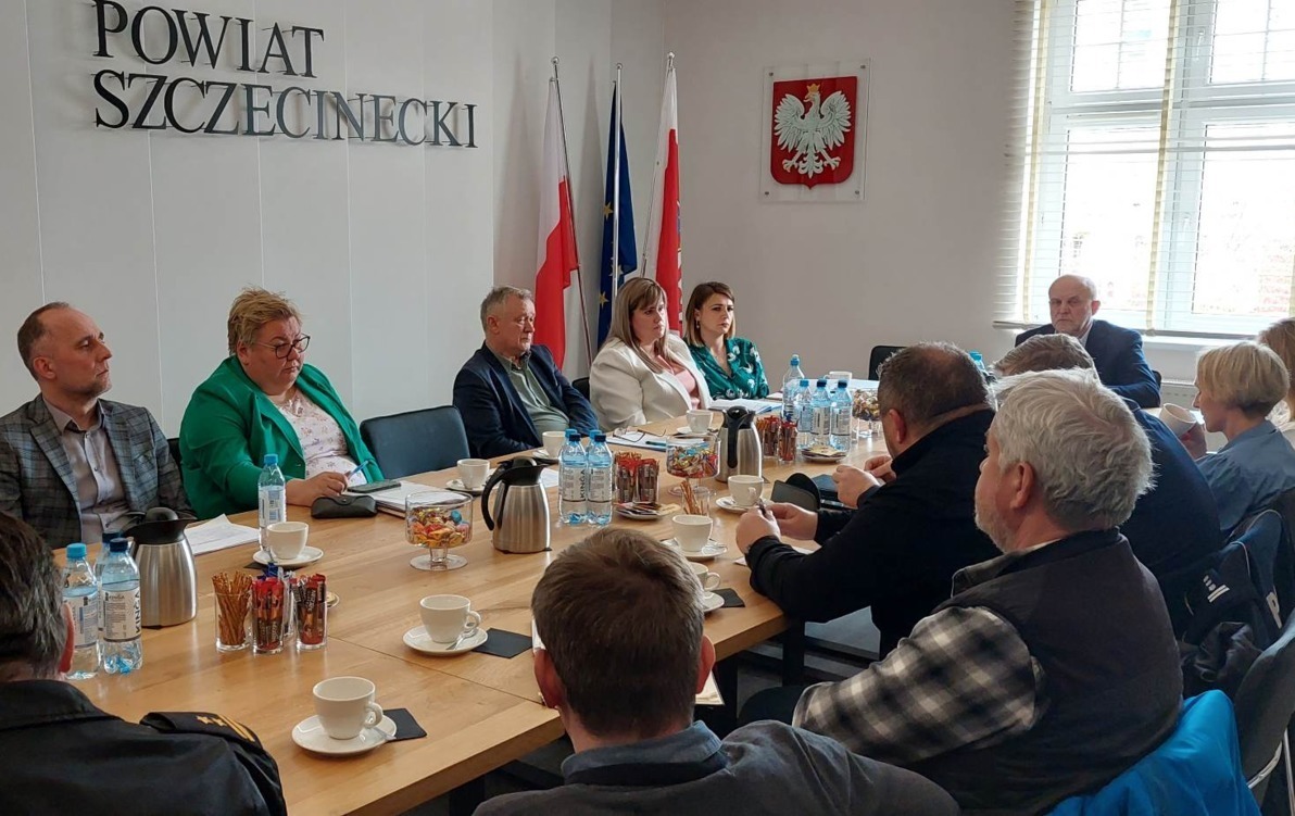 Zdjęcie do Odbyło się posiedzenie Powiatowego Zespołu Zarządzania Kryzysowego