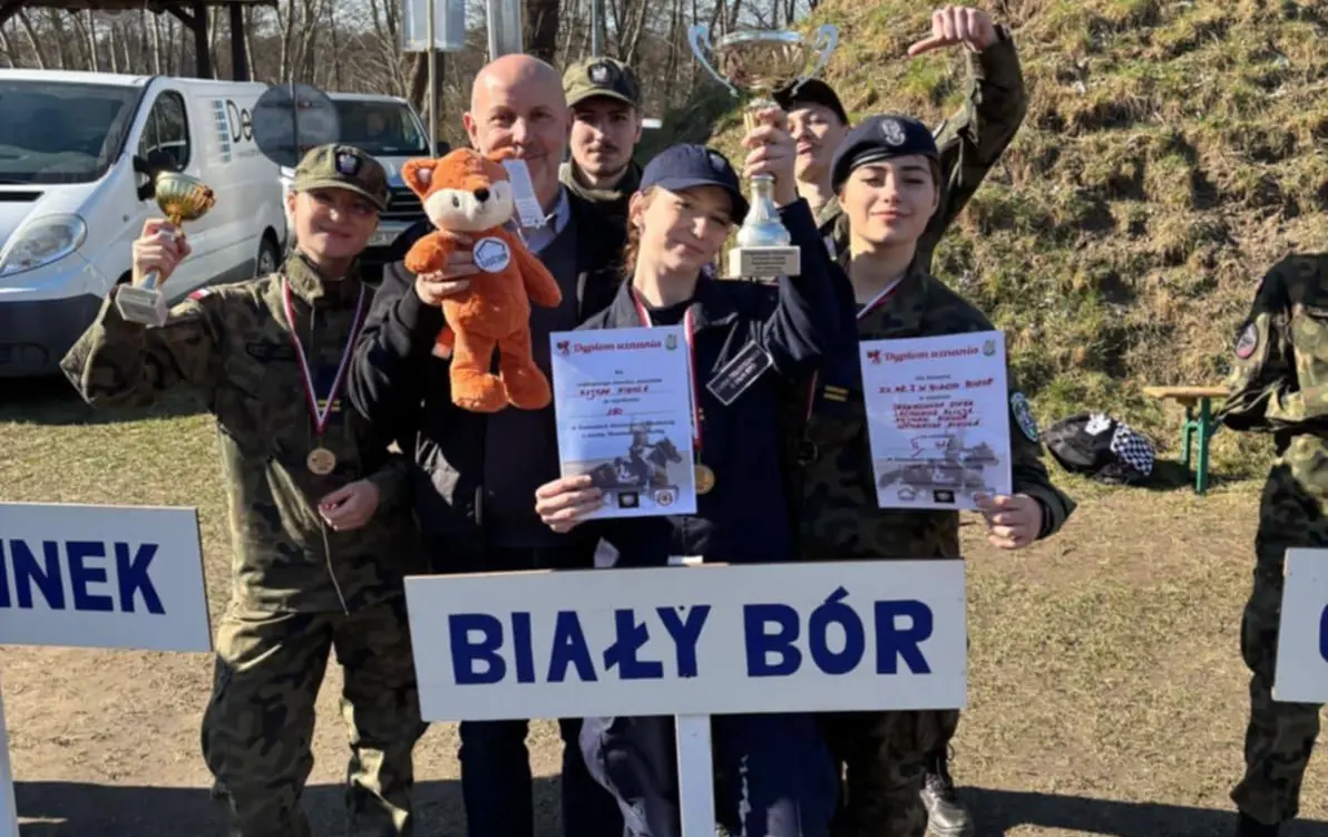 Zdjęcie do Sukces kadet&oacute;w z białoborskiej &bdquo;Si&oacute;demki&rdquo; na zawodach strzeleckich o &bdquo;Szablę Wachmistrza Kality&rdquo;!
