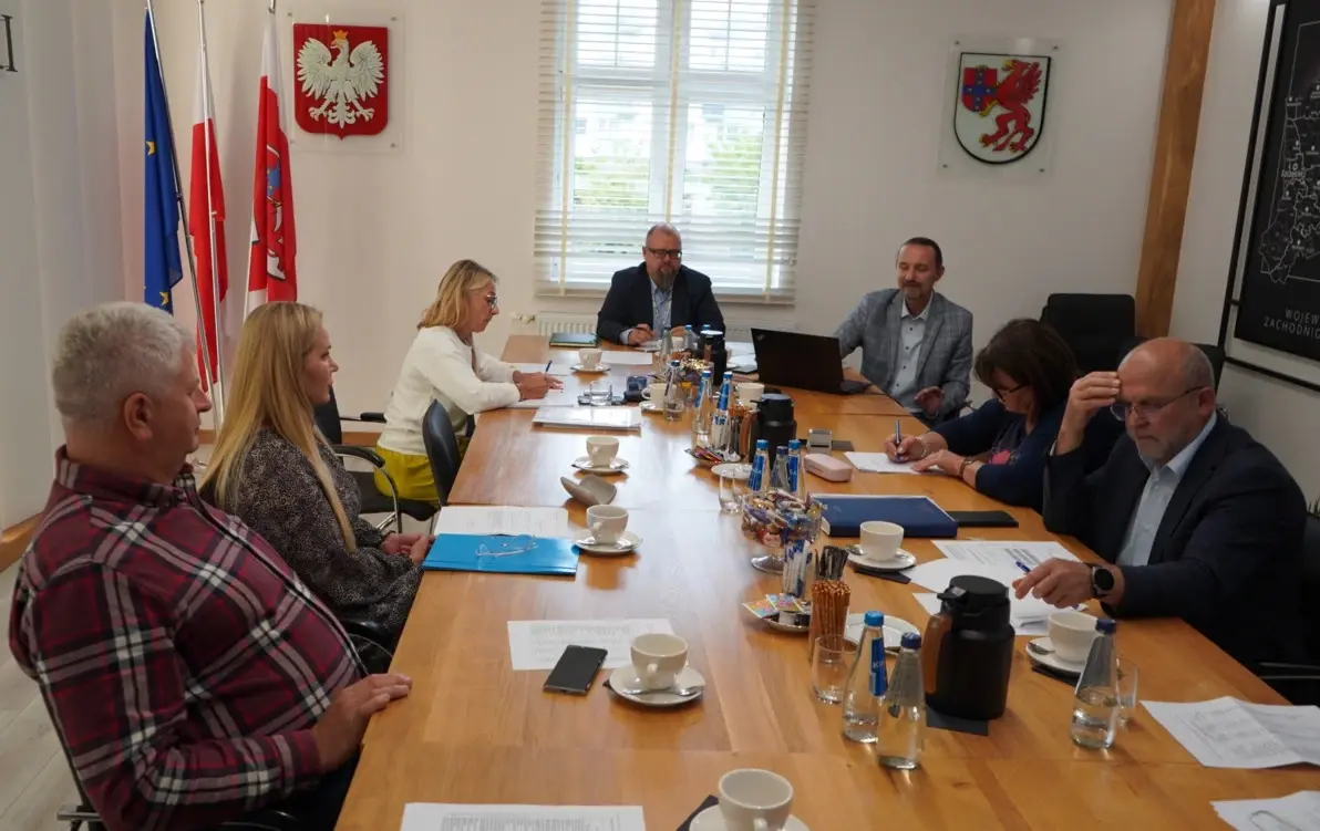 Zdjęcie do Obradowała Powiatowa Rada Rynku Pracy