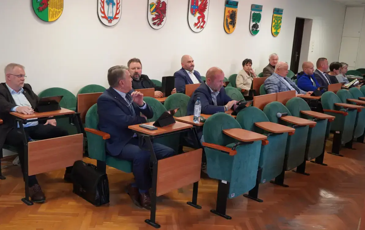 Zdjęcie do  Za nami XXII (nadzwyczajna) sesja Rady Powiatu 