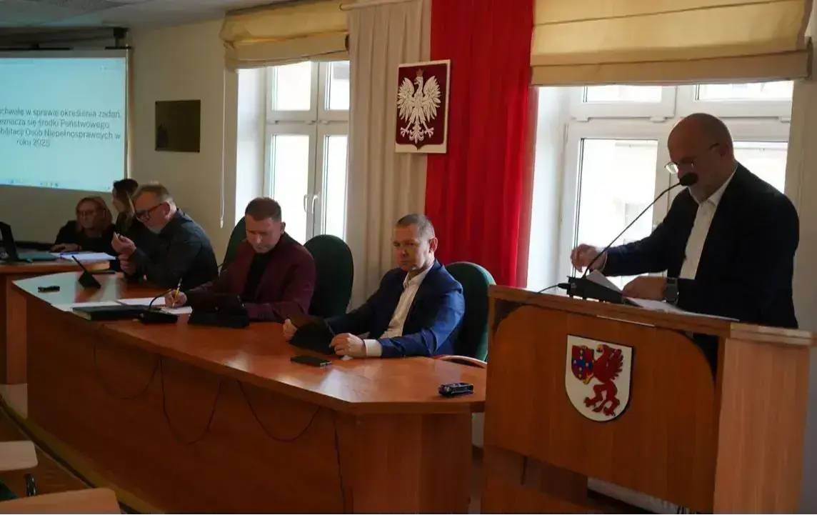 Zdjęcie do 24 sesja Rady Powiatu w Szczecinku &ndash; zaproszenie 