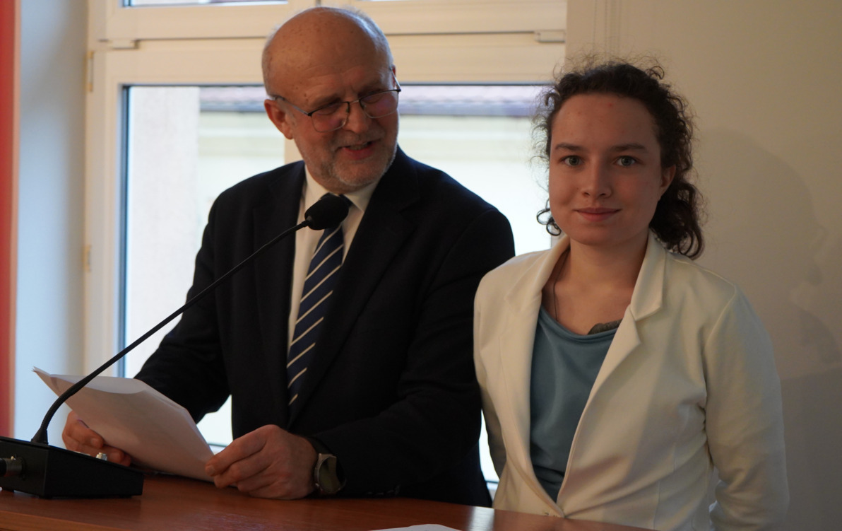 Zdjęcie do Nagrody, wyr&oacute;żnienia, stypendia &ndash; za nami 26. sesja Rady Powiatu 