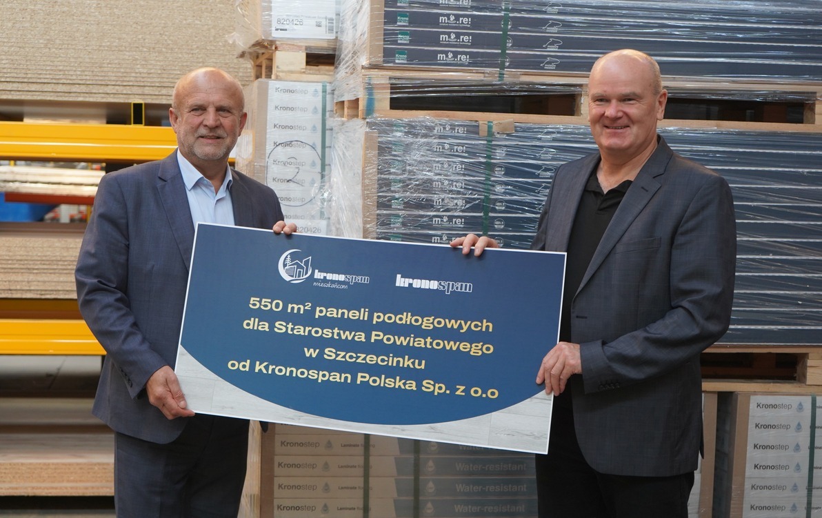 Zdjęcie do 550 m&sup2;  dobrej wsp&oacute;łpracy. Kronospan ponownie wspiera Powiat Szczecinecki