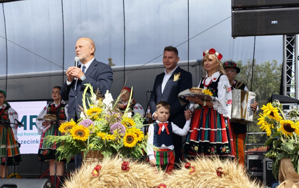 Zdjęcie do Pogoda wystawiła nas na pr&oacute;bę, ale Święta Plon&oacute;w nie pokonała
