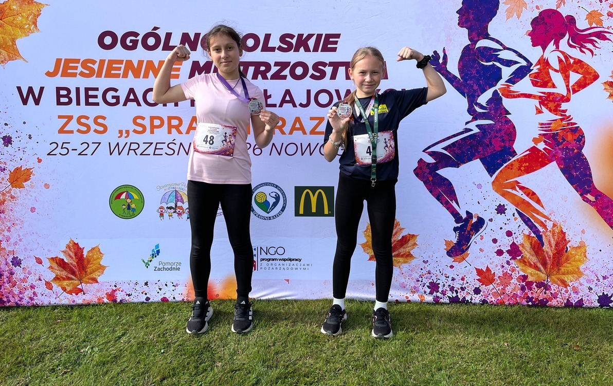 Zdjęcie do Złote medale zawodniczek UKS Victoria Szczecinek w Nowogardzie