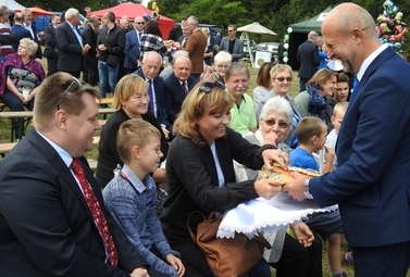 Zdjęcie do Słoneczne i barwne święto plon&oacute;w