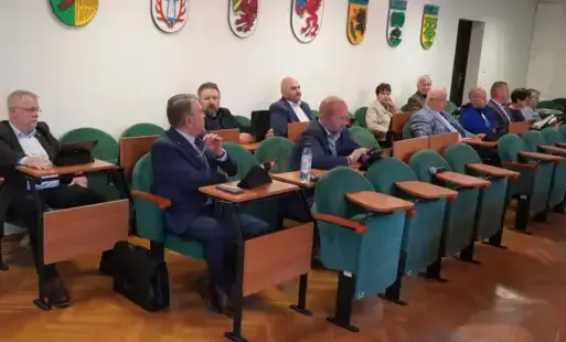 Zdjęcie do  Za nami XXII (nadzwyczajna) sesja Rady Powiatu 
