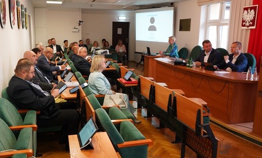Zdjęcie do  22 czerwca odbędzie się 35. (nadzwyczajna) sesja Rady Powiatu
